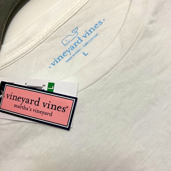 NWT White Vineyard Vines Long Sleeve T-Shirt with pocket- Large. - Picture 5 of 5
